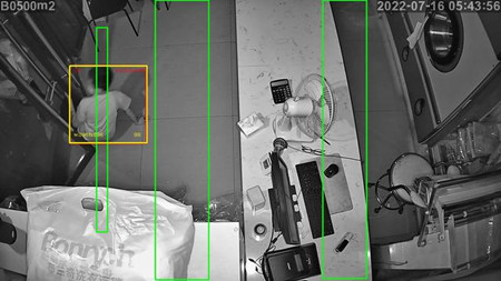 AI視頻聯(lián)網(wǎng)報警系統(tǒng)記錄下的一幕“縮骨功”