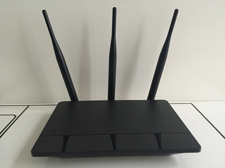 當(dāng)路由器出現(xiàn)光纖不達(dá)標(biāo)、掉線等情況時，可以這樣處理