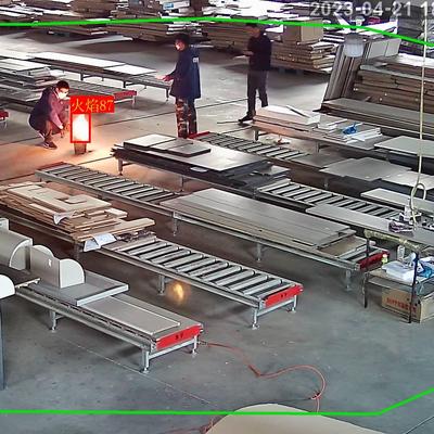 不同于傳統(tǒng)安防服務(wù)有繁復(fù)，AI視頻監(jiān)控以其便利、快捷的優(yōu)勢(shì)成為目前民用安防市場(chǎng)的新寵